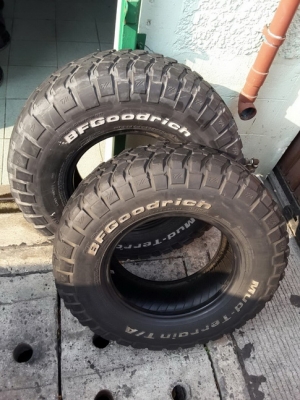 BF KM2 USA. ขนาด 255/85/16 ปี10 สภาพดี 1 เส้น