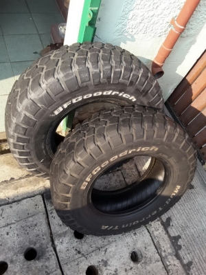 BF KM2 USA. ขนาด 255/85/16 ปี10 สภาพดี 1 เส้น