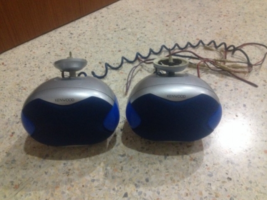 ลำโพงเเขวน KENWOOD 100Wมีไฟสวยๆของเก่าญี่ปุ่นสภาพสวยคู่ละ