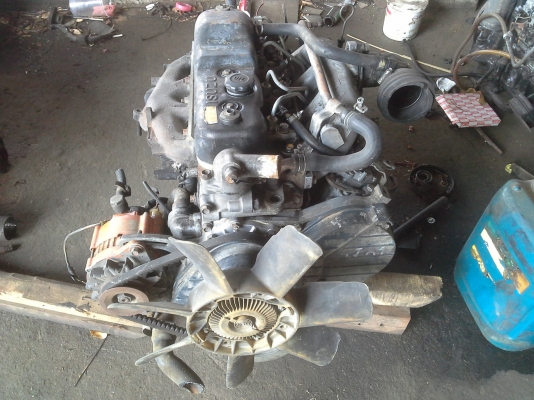 ขายเครื่องISUZU 4JA2500ฝาดำเครื่อง+เกีย(ไม่มีใบคุม)