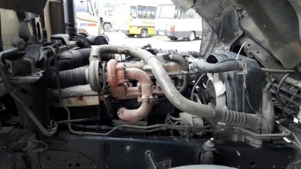 รถมิตซูบิชิ พื้นเรียบ 220 แรงม้า จดทะเบียนปี 2546 กระบะยาว 7.20 เมตร