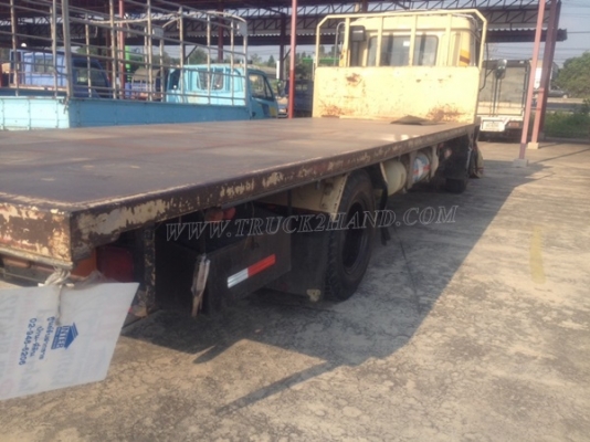 รถมิตซูบิชิ พื้นเรียบ 220 แรงม้า จดทะเบียนปี 2546 กระบะยาว 7.20 เมตร