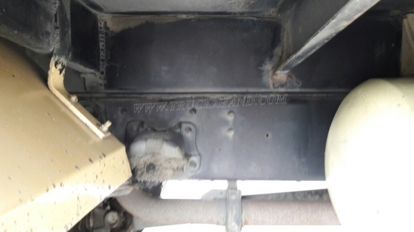 รถมิตซูบิชิ พื้นเรียบ 220 แรงม้า จดทะเบียนปี 2546 กระบะยาว 7.20 เมตร