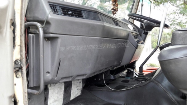 รถมิตซูบิชิ พื้นเรียบ 220 แรงม้า จดทะเบียนปี 2546 กระบะยาว 7.20 เมตร