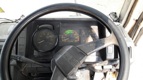 รถมิตซูบิชิ พื้นเรียบ 220 แรงม้า จดทะเบียนปี 2546 กระบะยาว 7.20 เมตร