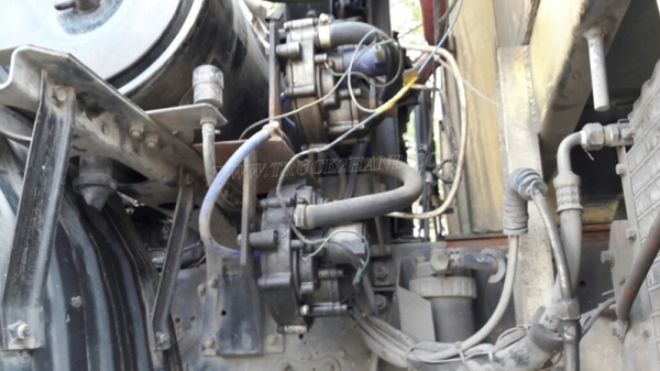 รถมิตซูบิชิ พื้นเรียบ 220 แรงม้า จดทะเบียนปี 2546 กระบะยาว 7.20 เมตร