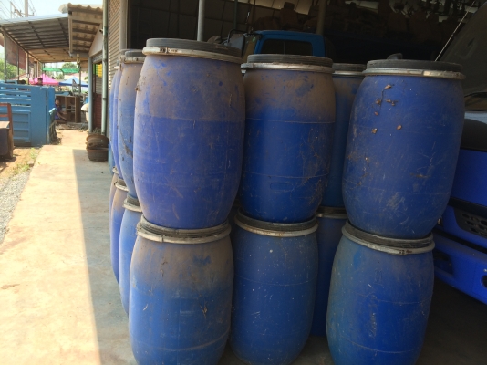 ขายถัง 200ลิตร ขายเหมา มี 80ใบๆละ 300-บาท