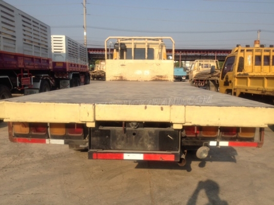 รถมิตซูบิชิ พื้นเรียบ 220 แรงม้า จดทะเบียนปี 2546 กระบะยาว 7.20 เมตร