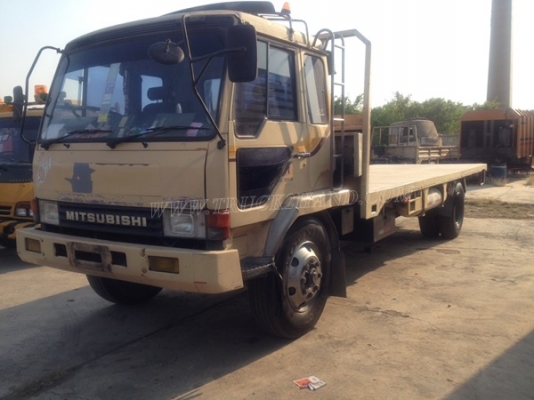 รถมิตซูบิชิ พื้นเรียบ 220 แรงม้า จดทะเบียนปี 2546 กระบะยาว 7.20 เมตร