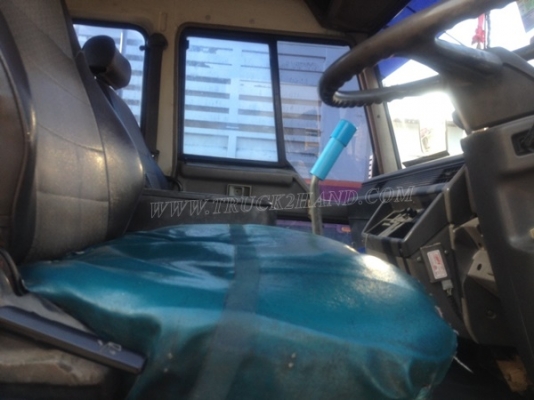 รถมิตซูบิชิ พื้นเรียบ 220 แรงม้า จดทะเบียนปี 2546 กระบะยาว 7.20 เมตร