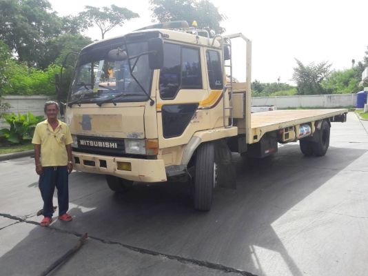 รถมิตซูบิชิ พื้นเรียบ 220 แรงม้า จดทะเบียนปี 2546 กระบะยาว 7.20 เมตร