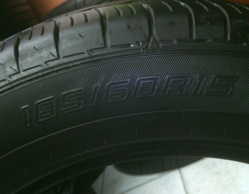 Dunlop. Ec300 185/60-15