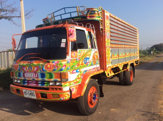 ISUZU ROCKY 6ล้อดั๊ม รถห้างแท้ ยาว 5.4 ม. รถเดิมๆ วิ่ง 42,&times;&times;&times; (ป้ายแดงใช้งานในสนามบิน) ยางดีทุกเส้น เครื่องดี ครัทซีสวยจัด  สภาพพร้อมใช้งาน ขาย 600,000 บาท ศุภากร 081-1903107, 081-4252943