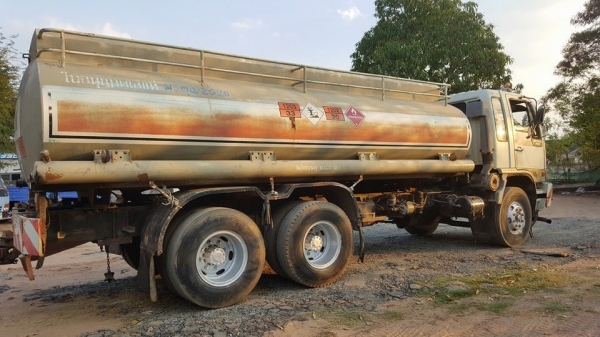 ขายรถ10ล้อ2เพลาบรรทุกน้ำมันHINO 3M240 ช่วงล่างดี สภาพสวยเดิม แชชซีสวยเดิมสีเดิม หัวเดิมบาง เครื่องแน่นมีระบบลากลูก สภาพพร้อมใช้งาน เอกสารเล่มทะเบียนครบ ขายรถ10ล้อ2เพลาบรรทุกน้ำมันHINO 3M240 ช่วงล่างดี สภาพสวยเดิม แชชซีสวยเดิมสีเดิม หัวเดิมบาง เครื่องแน่นมีระบบลากลูก สภาพพร้อมใช้งาน เอกสารเล่มทะเบียนครบ