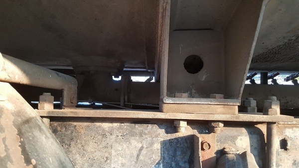 ขายรถ10ล้อ2เพลาบรรทุกน้ำมันHINO 3M240 ช่วงล่างดี สภาพสวยเดิม แชชซีสวยเดิมสีเดิม หัวเดิมบาง เครื่องแน่นมีระบบลากลูก สภาพพร้อมใช้งาน เอกสารเล่มทะเบียนครบ ขายรถ10ล้อ2เพลาบรรทุกน้ำมันHINO 3M240 ช่วงล่างดี สภาพสวยเดิม แชชซีสวยเดิมสีเดิม หัวเดิมบาง เครื่องแน่นมีระบบลากลูก สภาพพร้อมใช้งาน เอกสารเล่มทะเบียนครบ