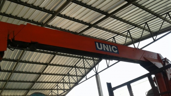 ขาย 595,000บ หกล้อ ฮีโน่ FD180pawer เครน 3ตัน ท้องวี ช่วงยาว 6.50ม สภาพดีสวยพร้อมใช้งาน  เล่มทะเบียนพร้อมโอม