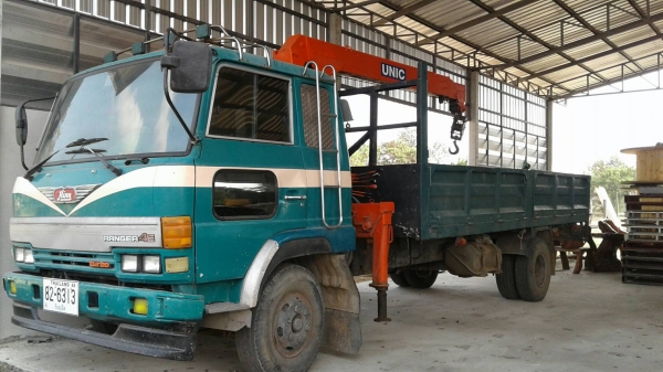 ขาย 595,000บ หกล้อ ฮีโน่ FD180pawer เครน 3ตัน ท้องวี ช่วงยาว 6.50ม สภาพดีสวยพร้อมใช้งาน  เล่มทะเบียนพร้อมโอม