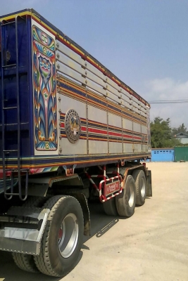 ขาย 595,000บ หกล้อ ฮีโน่ FD180pawer เครน 3ตัน ท้องวี ช่วงยาว 6.50ม สภาพดีสวยพร้อมใช้งาน  เล่มทะเบียนพร้อมโอม