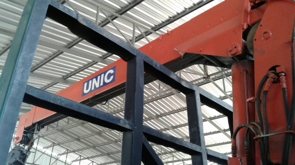 ขาย 595,000บ หกล้อ ฮีโน่ FD180pawer เครน 3ตัน ท้องวี ช่วงยาว 6.50ม สภาพดีสวยพร้อมใช้งาน  เล่มทะเบียนพร้อมโอม