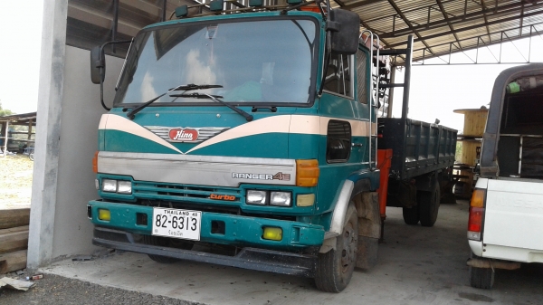 ขาย 595,000บ หกล้อ ฮีโน่ FD180pawer เครน 3ตัน ท้องวี ช่วงยาว 6.50ม สภาพดีสวยพร้อมใช้งาน  เล่มทะเบียนพร้อมโอม