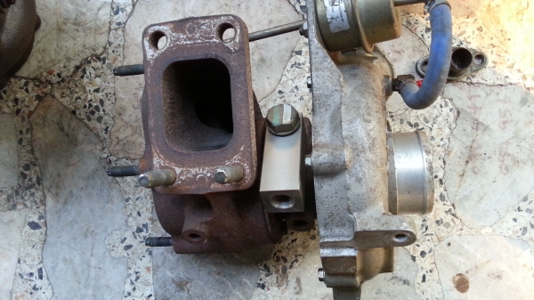 ขายเทอร์โบ เครื่อง hino dutro no4c เก่าญี่ปุ่น 9,500 ขายเทอร์โบ เครื่อง hino dutro no4c เก่าญี่ปุ่น 9,500