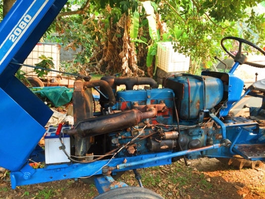รถไถFord 2080 ขับ 2WD 4 สูบ 36 แรงม้า แบตเตอรี่ใหม่ มีเล่มทะเบียน ไฮโดรลิกขึ้นลงรวดเร็ว PTO ดี สภาพดี ราคาคุยกันได้ครับ