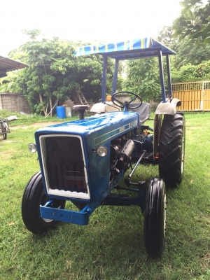 รถไถFord 2080 ขับ 2WD 4 สูบ 36 แรงม้า แบตเตอรี่ใหม่ มีเล่มทะเบียน ไฮโดรลิกขึ้นลงรวดเร็ว PTO ดี สภาพดี ราคาคุยกันได้ครับ