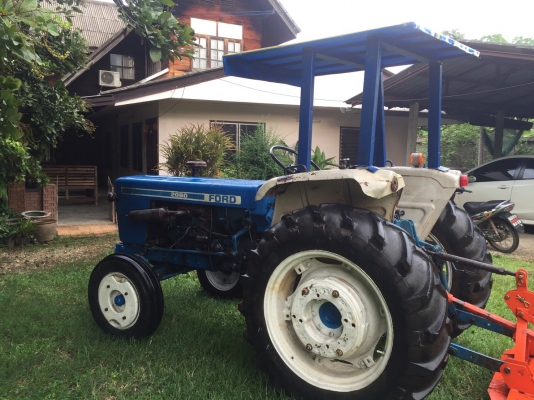 รถไถFord 2080 ขับ 2WD 4 สูบ 36 แรงม้า แบตเตอรี่ใหม่ มีเล่มทะเบียน ไฮโดรลิกขึ้นลงรวดเร็ว PTO ดี สภาพดี ราคาคุยกันได้ครับ