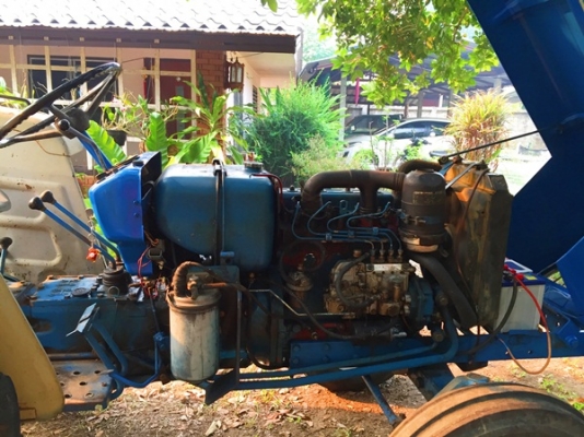 รถไถFord 2080 ขับ 2WD 4 สูบ 36 แรงม้า แบตเตอรี่ใหม่ มีเล่มทะเบียน ไฮโดรลิกขึ้นลงรวดเร็ว PTO ดี สภาพดี ราคาคุยกันได้ครับ
