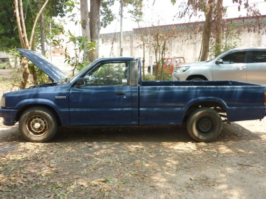 มาสด้า ธันเดอร์ B 2500