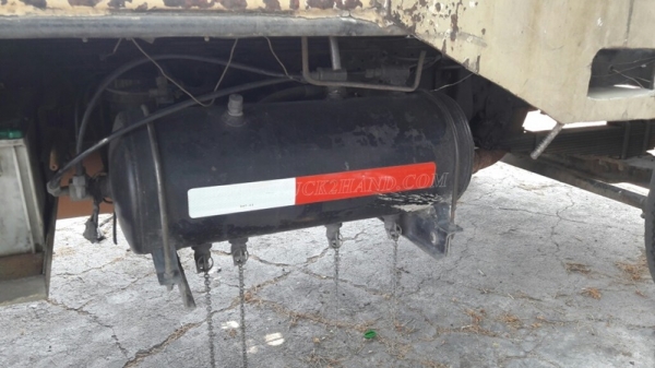 รถมิตซูบิชิพื้นเรียบ 220 แรงม้า จดทะเบียนเมื่อ 2546