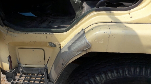 รถมิตซูบิชิพื้นเรียบ 220 แรงม้า จดทะเบียนเมื่อ 2546