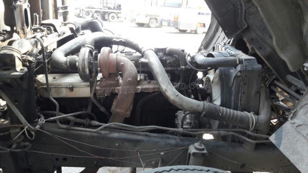 รถมิตซูบิชิพื้นเรียบ 220 แรงม้า จดทะเบียนเมื่อ 2546