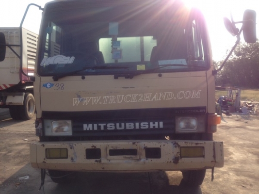 รถมิตซูบิชิพื้นเรียบ 220 แรงม้า จดทะเบียนเมื่อ 2546