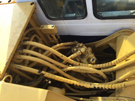 ขาย KOMATSU  PC60-6  รถสวยสภาพพร้อมใช้   สนใจโทร 089-7462641  สุวรรณีจ้า