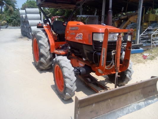ขายคูโบต้า 45 แรง 2 เพลา พร้อม ดันหน้า พาน 6 เล่มพร้อม