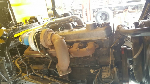 ขายรถ MITSUBISHI FUSO FK457F ดั้มดิน เครื่อง6D16 195 แรงม้า(ยัดโบ) เครื่องดี เกียร์ดี เพลาบุ๋ม พวงมาลัยเพาเวอร์ เบรคทิฟฟี่  คัสซีสวยตลอดเส้น  กระบะ ยาว 3.80ม. ,กว้าง 2.35ม.  รถพร้อมใช้งาน เอกสารพร้อมโอน