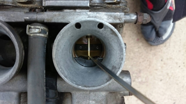 คาร์บู suzuki 400 R7