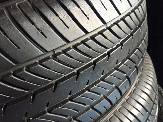 ขายยาง DEESTONE NAKARA 185-65-14 ปี14 ดอกหนา ยางนิ่มๆ ไม่ร้าวไม่กินข้าง ชุดละ 2,800 บาท