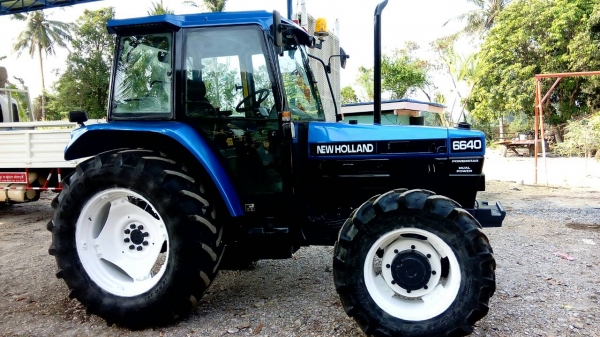 ขายรถไถฟอร์ด NEWHOLLAND   6640  4WD