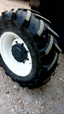 ขายรถไถฟอร์ด NEWHOLLAND   6640  4WD