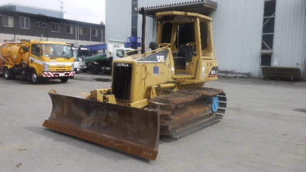 รถแทรคเตอร์ Caterpillar D3G รถญี่ปุ่น สั่งนำเข้าโทร. 080-6565422 (หนิง)