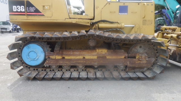 รถแทรคเตอร์ Caterpillar D3G รถญี่ปุ่น สั่งนำเข้าโทร. 080-6565422 (หนิง)