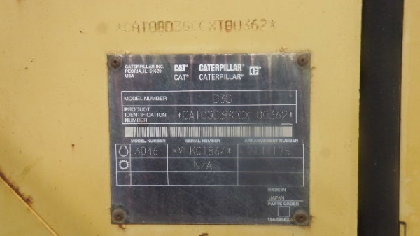 รถแทรคเตอร์ Caterpillar D3G รถญี่ปุ่น สั่งนำเข้าโทร. 080-6565422 (หนิง)