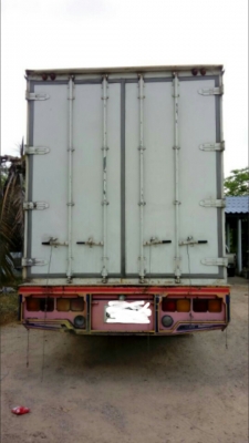 ขายด่วนรถ6ล้อตู้10บาน