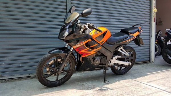 ขออนุญาติขาย HONDA CBR 150R รุ่น NEW TOP ล้อแม็กแท้ศูนย์ สตาร์ทมือ โอนฟรี ขออนุญาติขาย HONDA CBR 150R รุ่น NEW TOP ล้อแม็กแท้ศูนย์ สตาร์ทมือ โอนฟรี