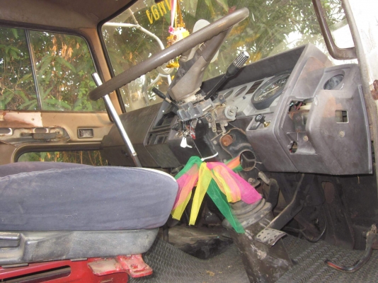 ฮีโน่สิบล้อ ขึ้นรถเกี่ยว ขึ้นแบล็คโค ขายไม่แพง 380,000.-