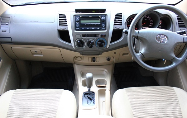 ออกรถ 15,000฿* มือเดียว Airbagคู่ มีCarryboy ไมล์แท้ เข้าศูนย์เป๊ะ บอดี้สวยค่ะ