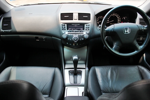 เชนจ์แล้ว ไฟท้าย 3เหลี่ยม สภาพสวยพร้อมใช้ ไมล์น้อย เชนจ์แล้ว ไฟท้าย 3เหลี่ยม สภาพสวยพร้อมใช้ ไมล์น้อย