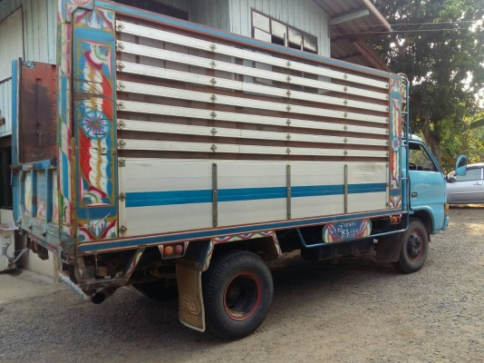 6ล้อดั้มเกษตร KS เครื่อง 4 BD1  ดั้มปิเนียม เครืองดีคัชซีสวย ทะเบียนภาษีไม่ขาดรถพร้อมไช้เอกสารพร้อมโอน